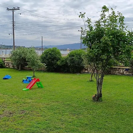 Absolute Beachfront Villa-grand Sandy * Ormos Panagias