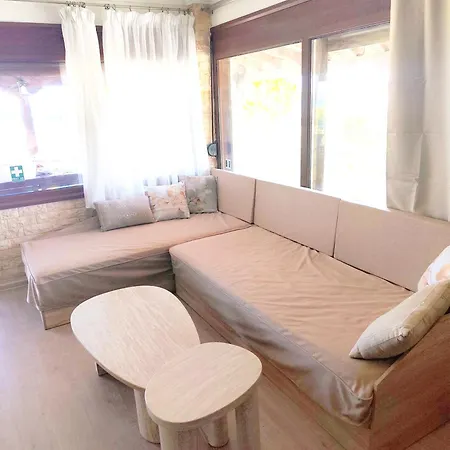 Villa Absolute Beachfront Villa-grand Sandy *