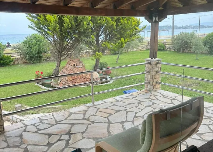 Absolute Beachfront Villa-grand Sandy Ormos Panagias
