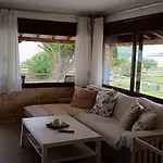 Absolute Beachfront Villa-grand Sandy וילה אורמוס פנגיאס