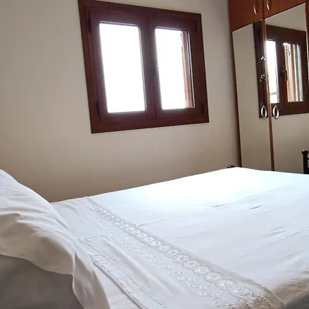 Ormos Palace * Ormos Panagias