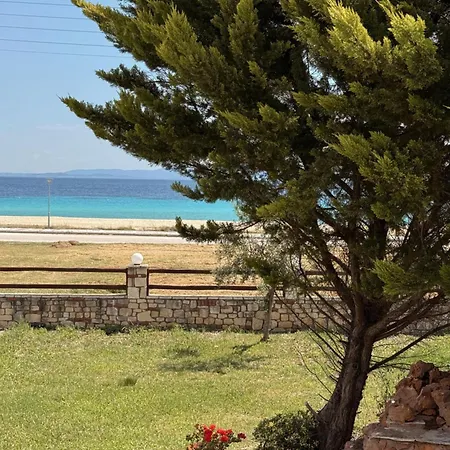 Absolute Beachfront Villa-grand Sandy Ormos Panagias