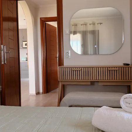 Villa Absolute Beachfront Villa-grand Sandy