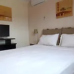 Villa Absolute Beachfront Villa-grand Sandy *