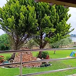 Villa Absolute Beachfront Villa-grand Sandy *