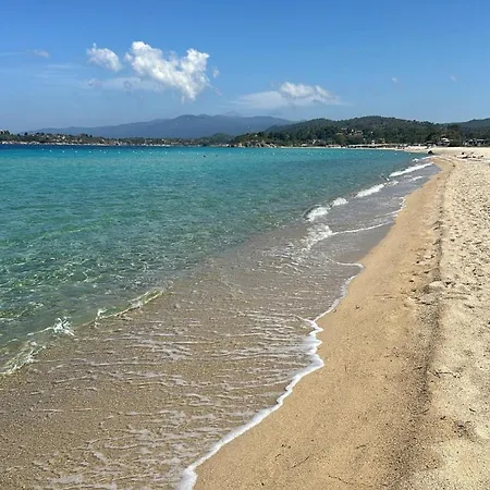 Absolute Beachfront Villa-grand Sandy Villa