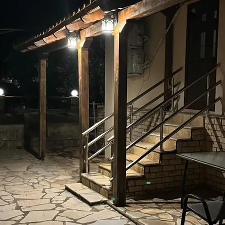 Ormos Palace Villa *