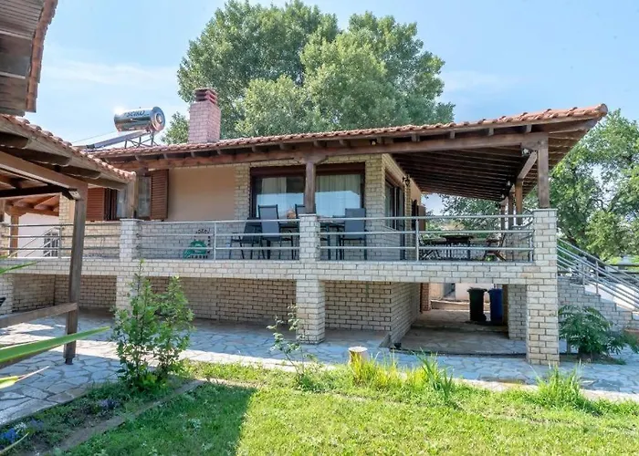 Absolute Beachfront Villa-grand Sandy Villa