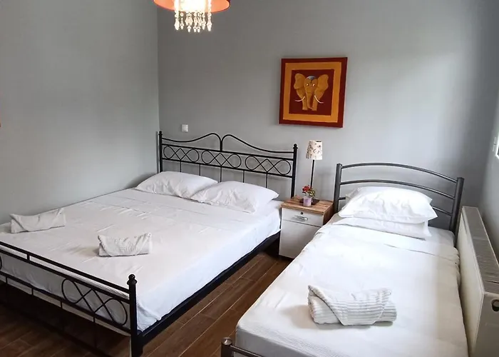 Absolute Beachfront Villa-grand Sandy *